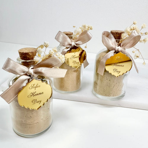 علبة حناء مزخرفة