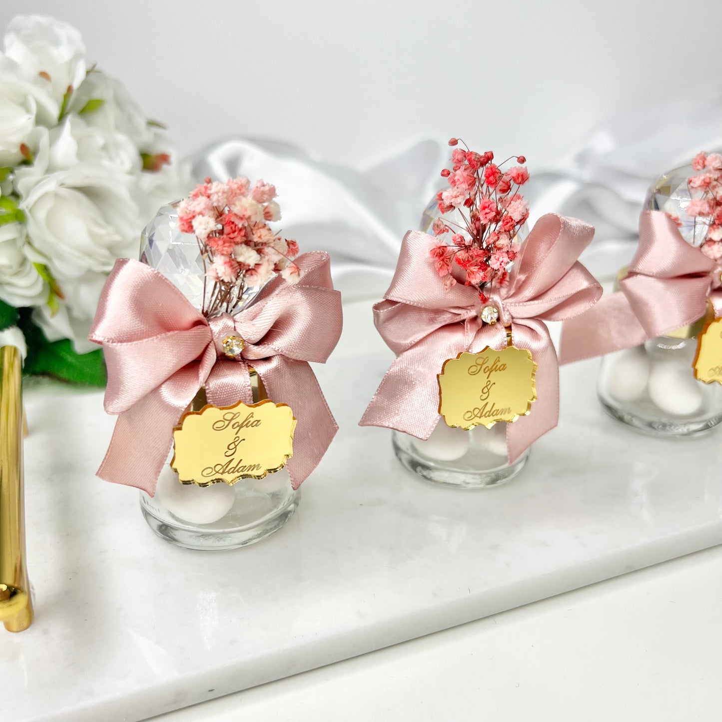 حاوية ماسية مزهرة