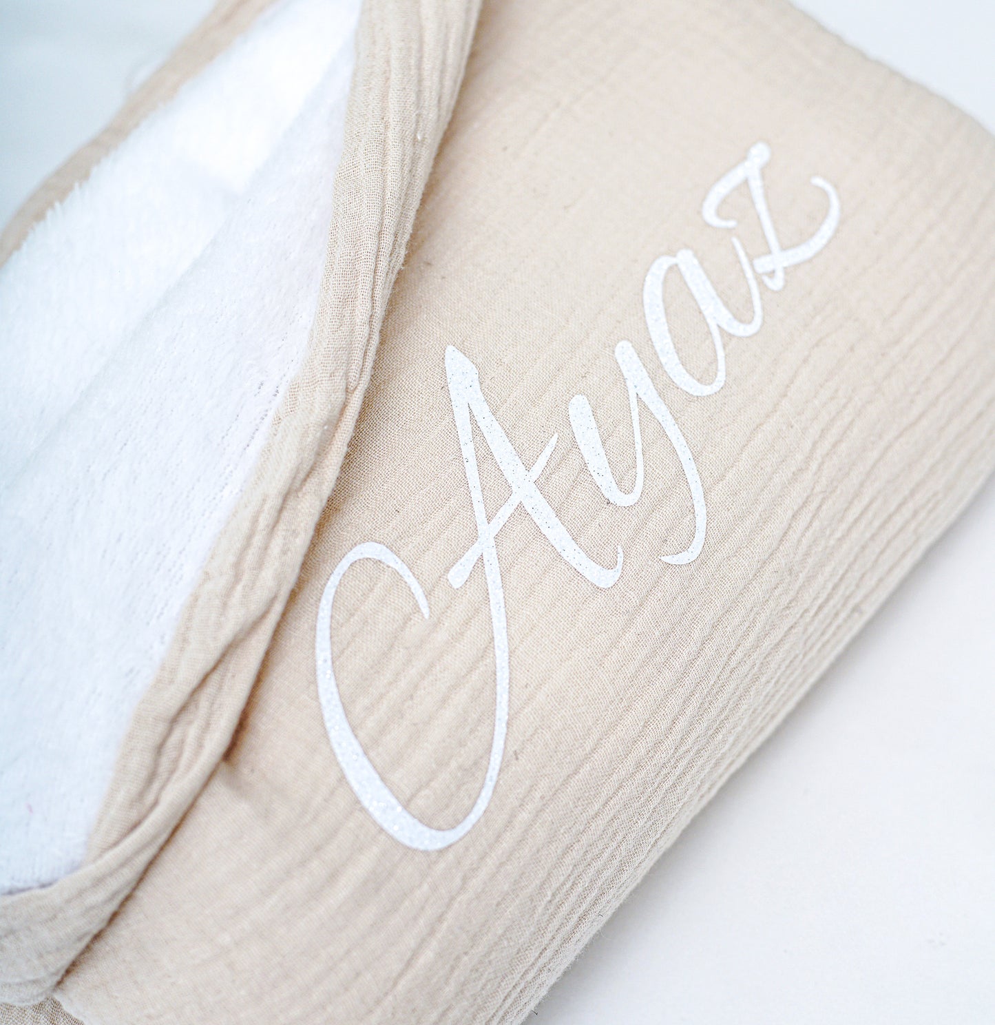 Beige Babydecke aus Baumwolle