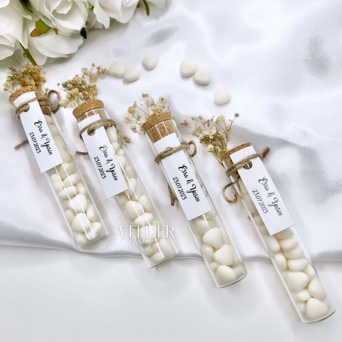 Botellas de dulces con forma de corazón