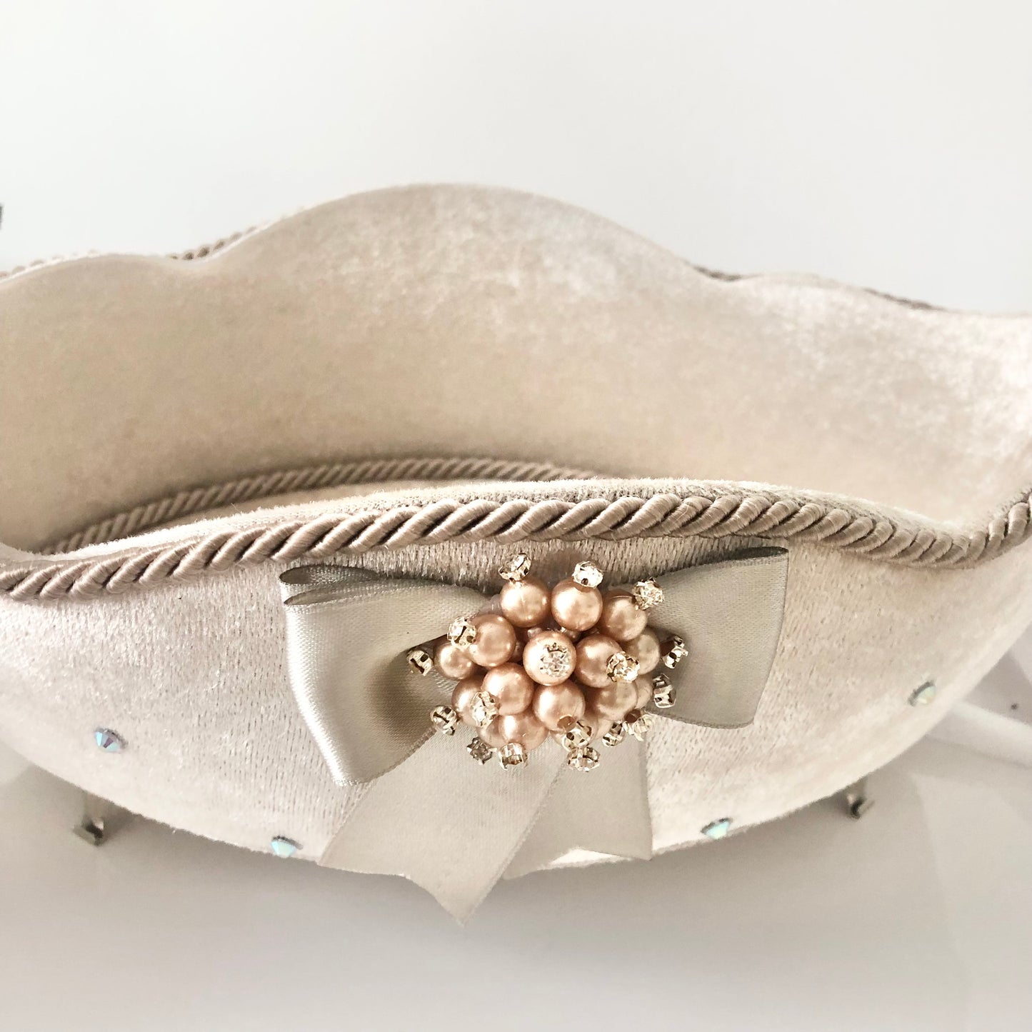 Nude velvet basket new collection