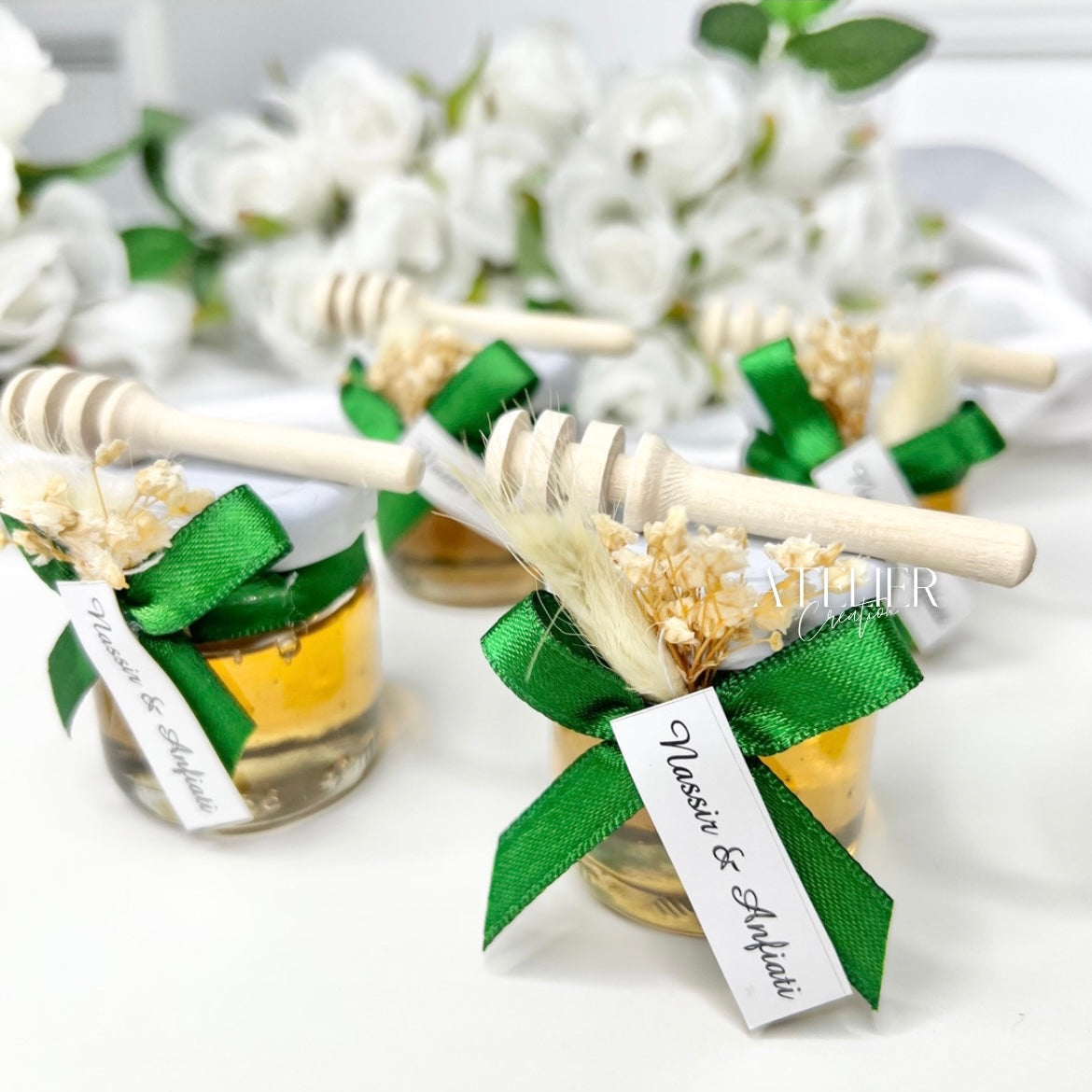 أواني عسل أنيقة وبوهيمية