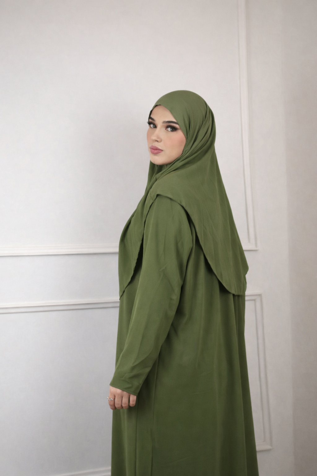 Robe de prière vert kaki