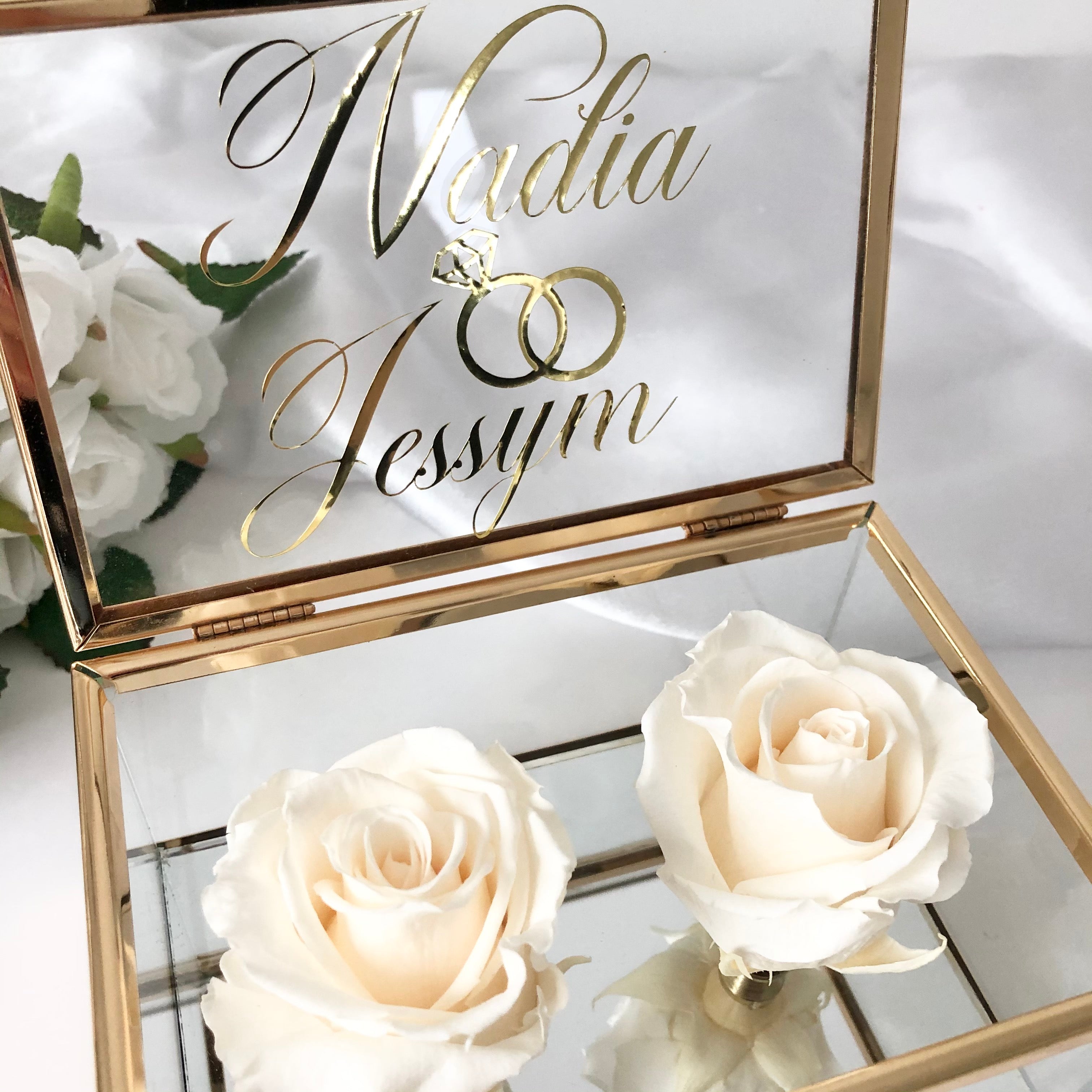 Wedding ring box eternal roses / cream